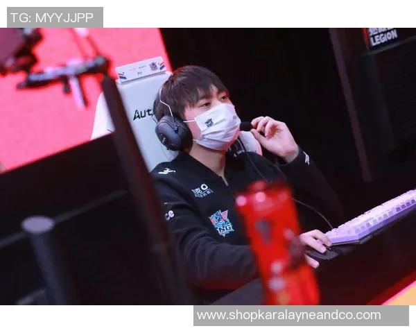 LNG战队在CSGO比赛中的整体压制表现及其影响分析