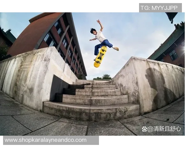 成都滑板队的包夹战术解析与滑板文化的深度融合探讨 成都滑板队的包夹战术解析与滑板文化的深度融合探讨