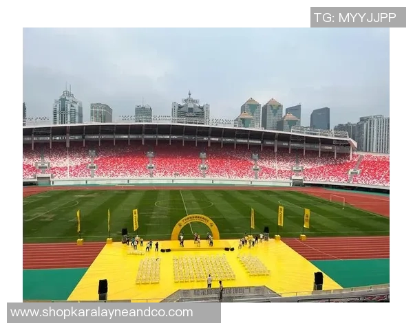 广州足球队的辉煌征程与突破时刻全景纪实