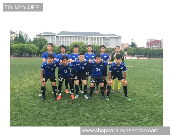 上海足球队杯赛征程回顾与奋斗精神的深度剖析